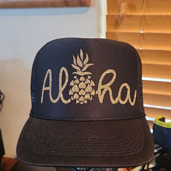 Aloha Glitter Pineapple Mesh Hat - Picture 1 of 7